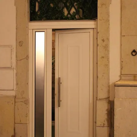 לינה וארוחת בוקר Sao Pedro 3*